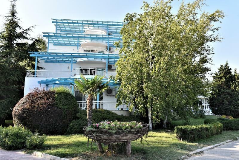Kaliopa Hotel Albena Exterior photo
